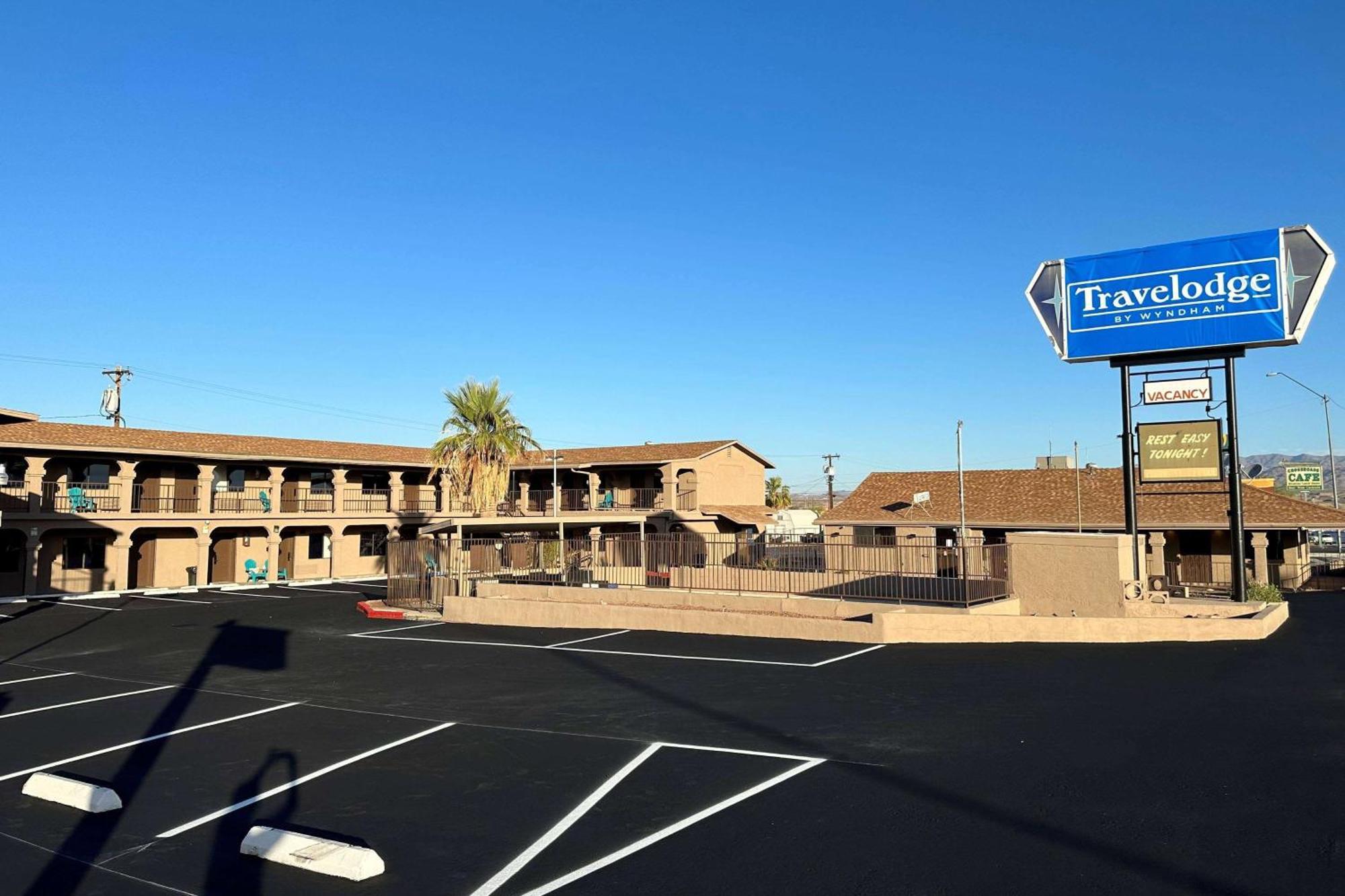 Travelodge By Wyndham Parker Exterior foto